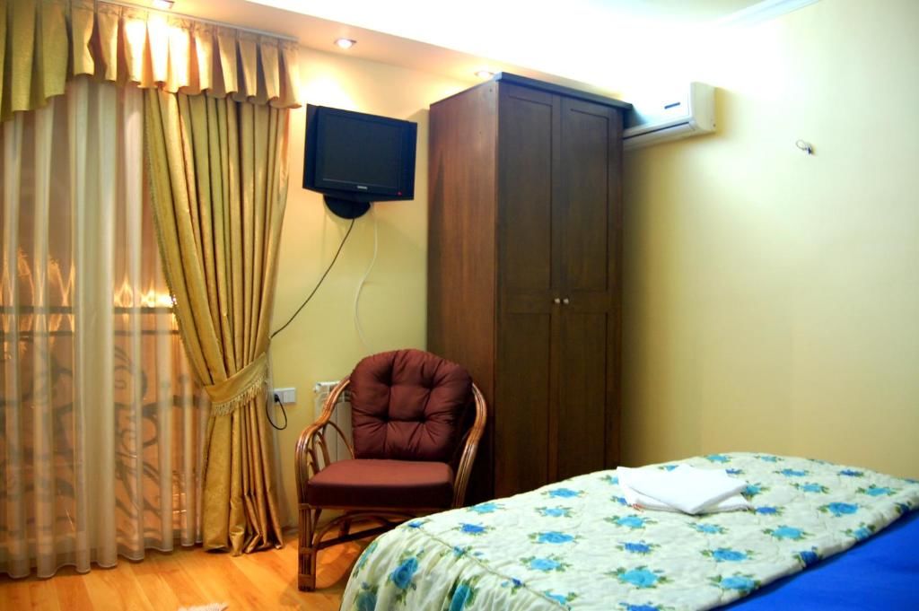 Отель Hotel Elegant Батуми