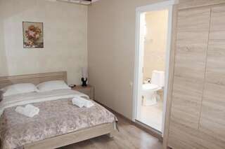 Отель Hotel Elegant Батуми Стандартный двухместный номер с 1 кроватью-14