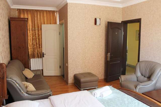 Отель Hotel Elegant Батуми-28